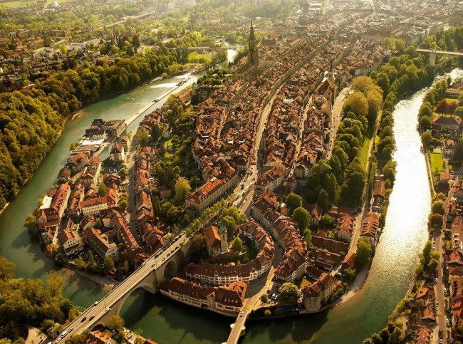 Город Берн в Швейцарии – это один из самых старых городов страны, отличающийся своеобразным очарованием и типично европейским шиком.