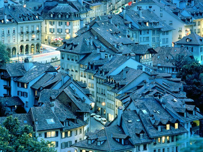Благодаря наличию несметного числа ценнейших памятников средневековой архитектуры город Берн в 1983 году был внесен в список Мест Всемирного Наследия ЮНЕСКО