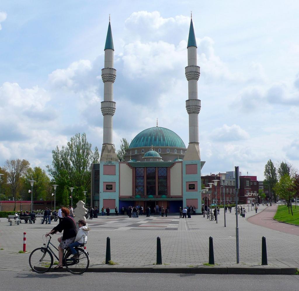 мечеть в Нидерландах