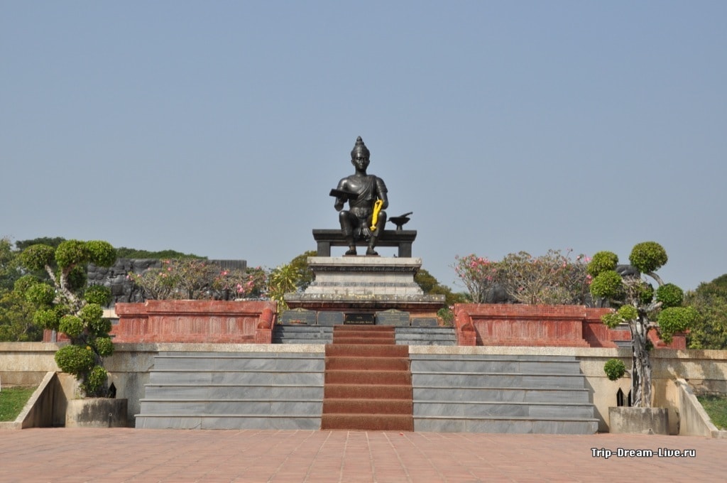King Ramkhamhaeng Monument
