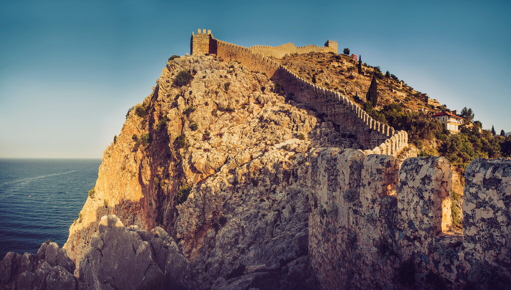 Крепость в Аланье