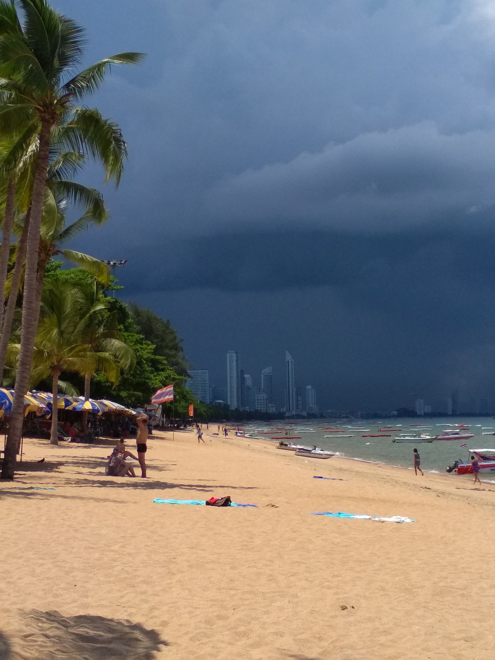 Погода в паттайе в июле. Паттайя Таиланд. Паттайя клисаь. Паттайя климат. Паттайя пляж Тай яй.