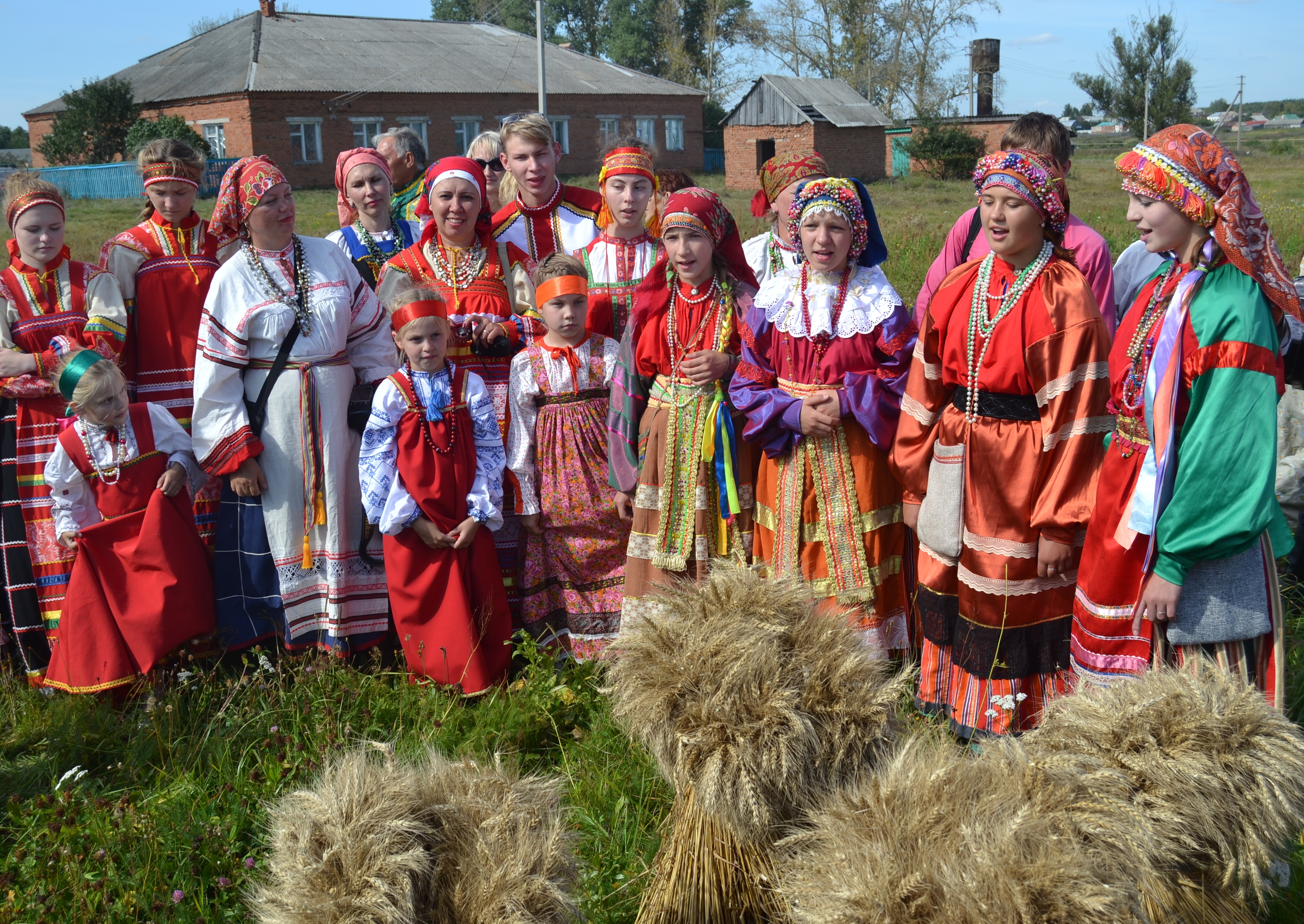 Этнографическая область. Русский народ. Фольклорные традиции. Культурные традиции. Этнографическая группа это.