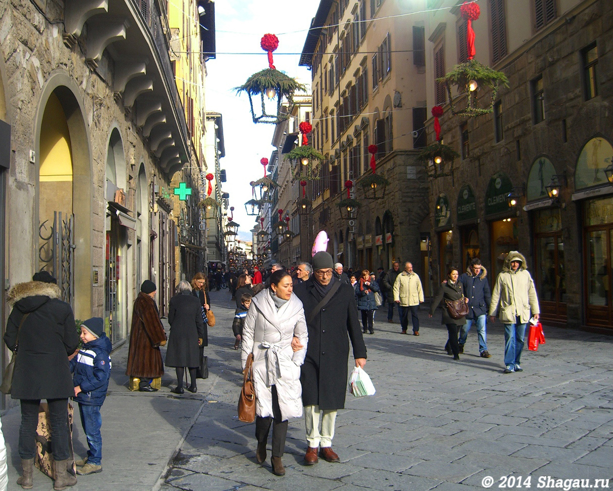 Погода в риме сегодня. Италия экскурсия в Сиенну. Италия люди на улицах.
