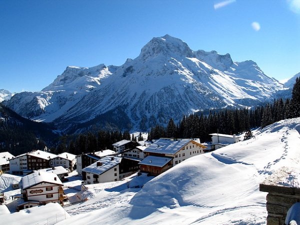 Лех — один из популярнейших альпийских горнолыжных курортов