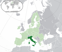 Location of  Italy  (dark green) – on the European continent  (light green & dark grey) – in the European Union  (light green)  —  [Legend]
