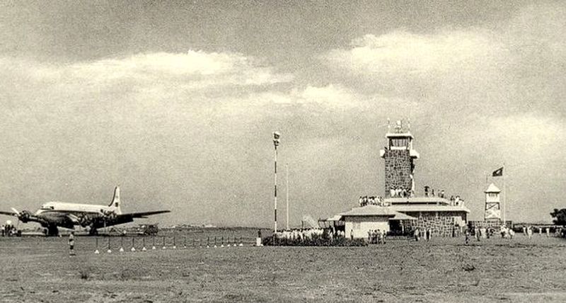 ​Самолёты ТАИП в аэропорту Даболима, 1958 год - Конец Португальской Индии 
